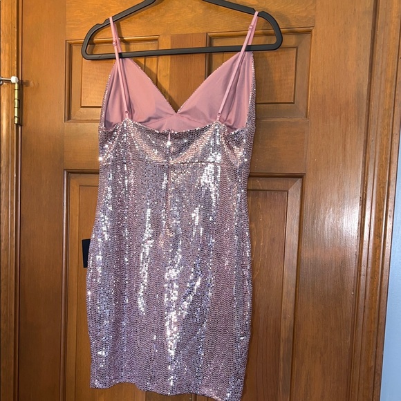 NWT Lulu’s Purple Sequin Mini Dress - Size L - Picture 4 of 4